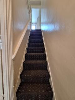 4 bedroom terraced house to rent, Charlemont Road, London