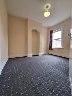 4 bedroom terraced house to rent, Charlemont Road, London