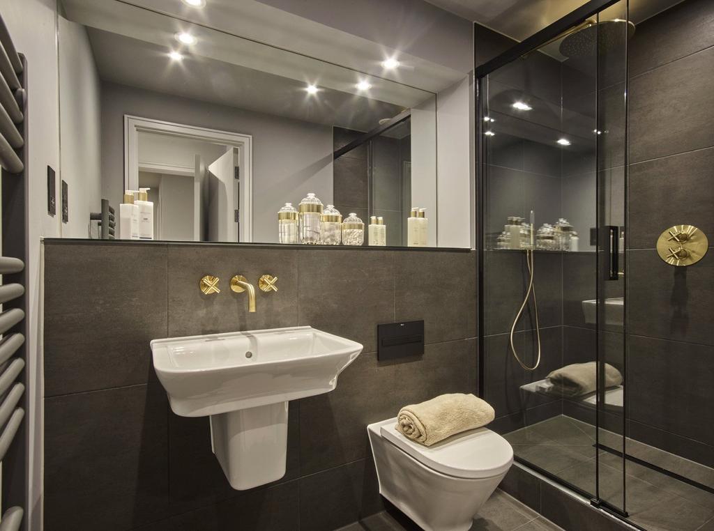 Show Apartment