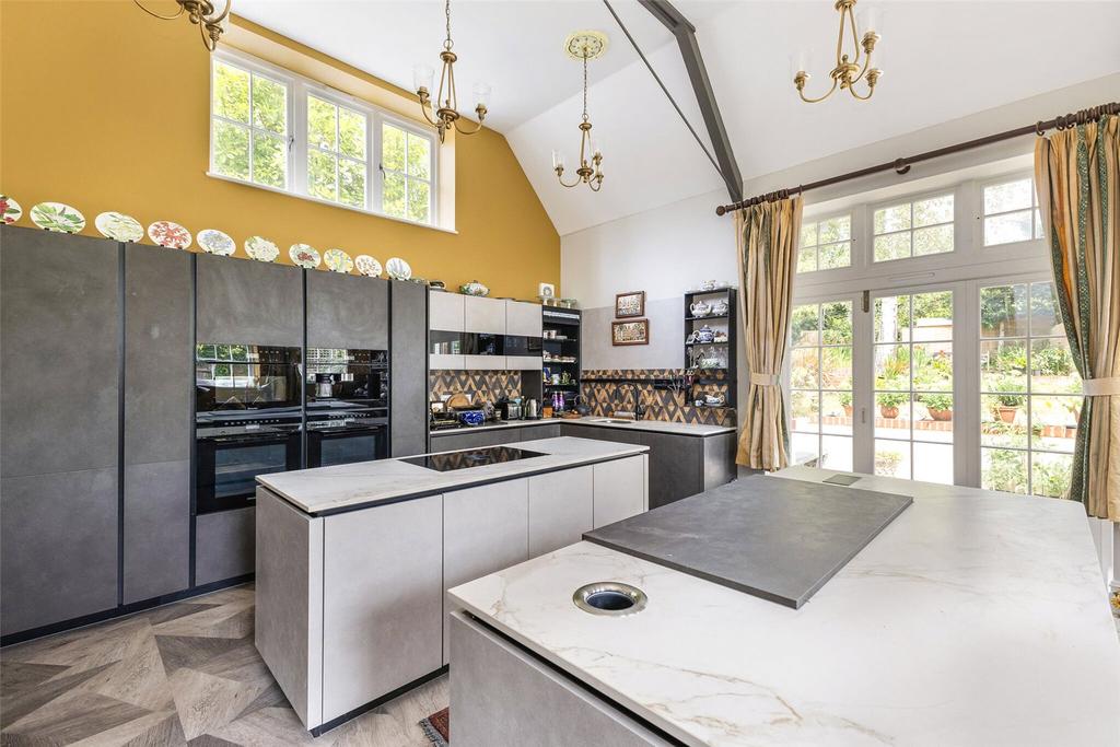 Kitchen/Dining Rm