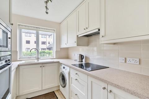 2 bedroom apartment for sale, Priory Mews, Trafalgar Road, Cirencester, Gloucestershire, GL7