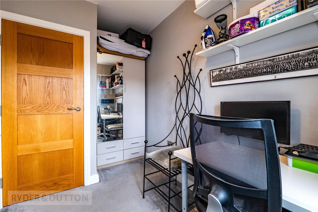 Bedroom/Office