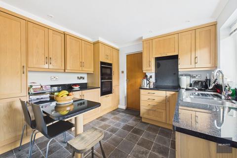 4 bedroom detached bungalow for sale, Okefield Road, Crediton, EX17