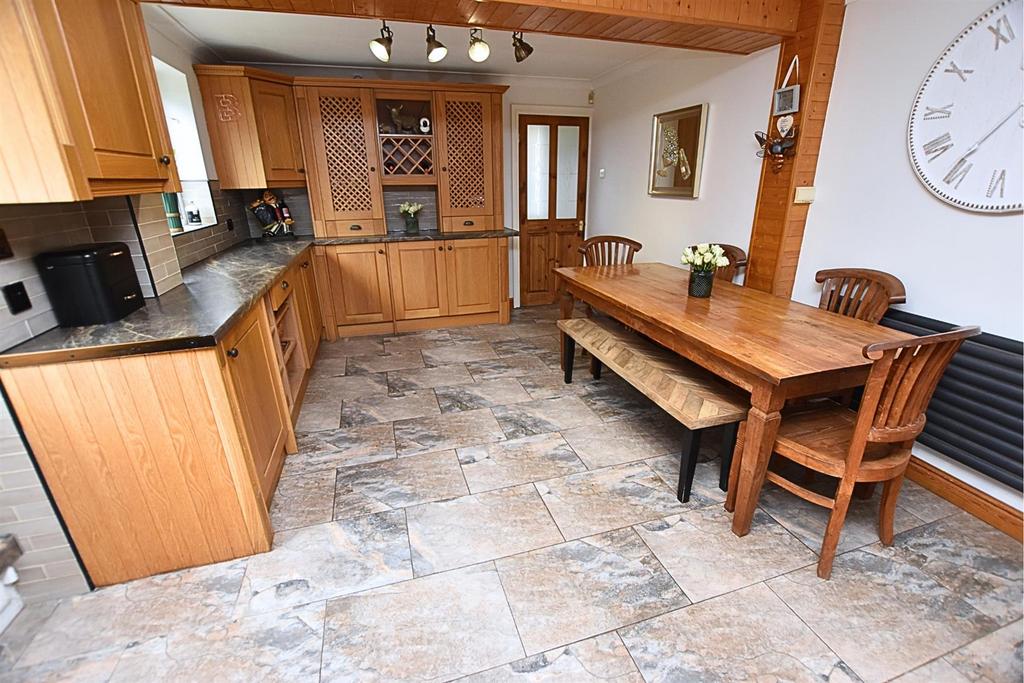 Living kitchen diner