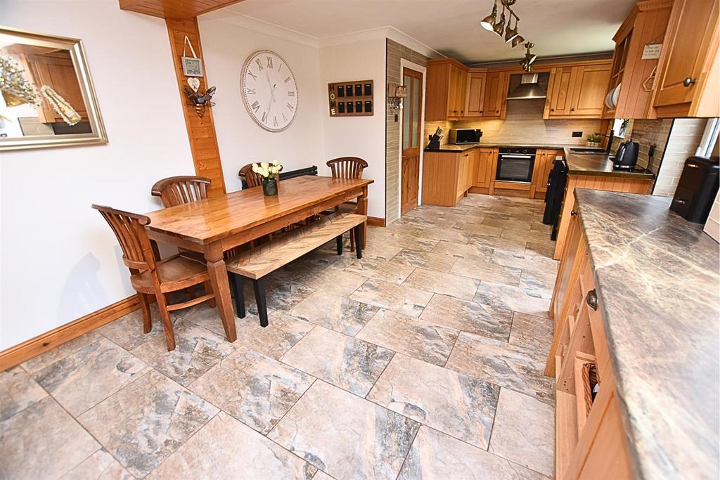 Living kitchen diner