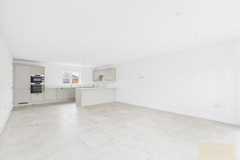 3 bedroom detached bungalow for sale, Meadow Place, Down Hatherley, Gloucester