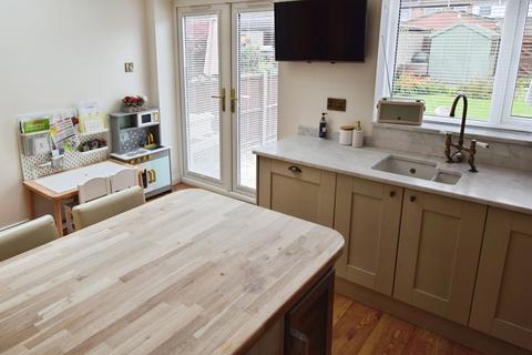 3 bedroom terraced house for sale, Kelmscote Road, Coventry CV6