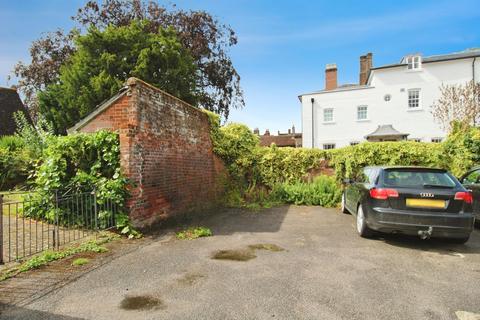 undefined, London Road, Marlborough, SN8