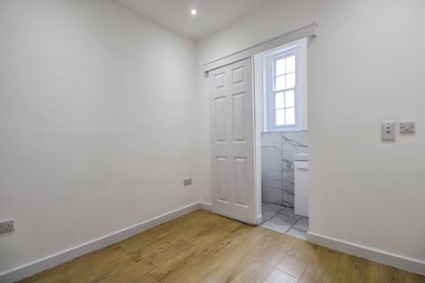 undefined, London Road, Marlborough, SN8