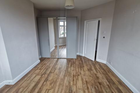 2 bedroom bungalow to rent, Ryecroft Way, Luton, LU2