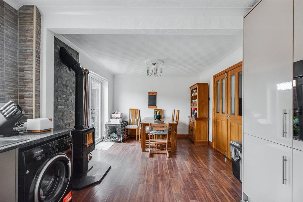 Kitchen Diner 2.jpeg