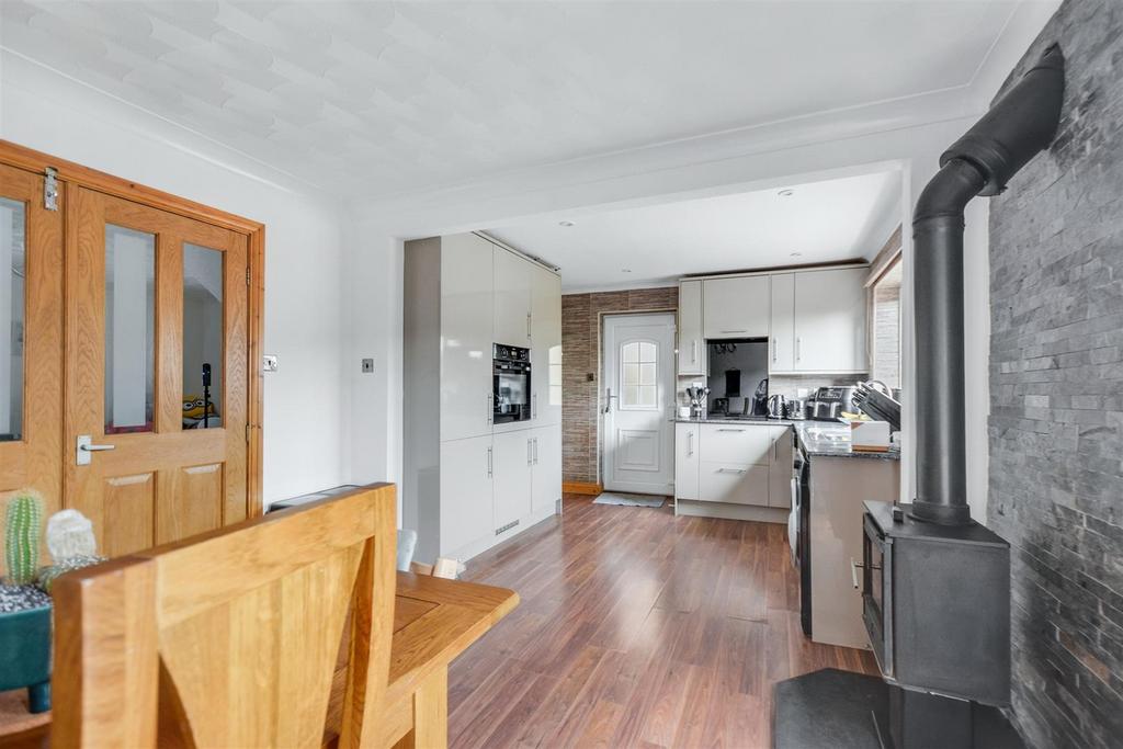 Kitchen Diner 1.jpeg