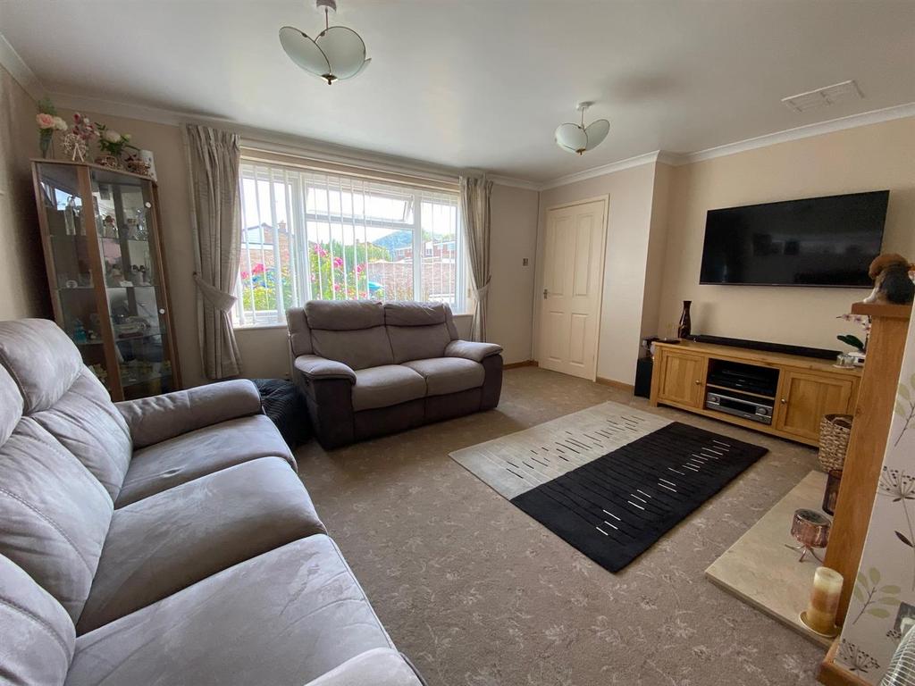 Living Room.jpg