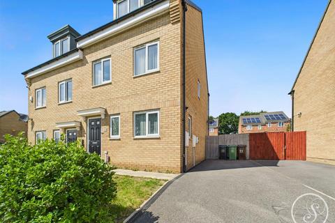 Blencarn Crescent, Leeds