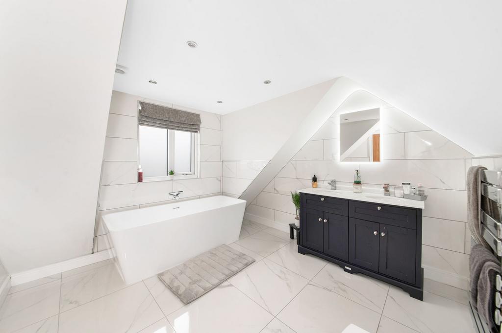 Ensuite bathroom