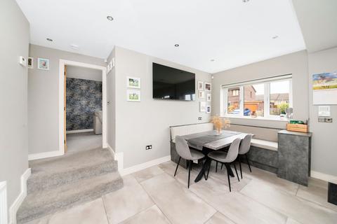 undefined, Oak Avenue, Meltham, HD9