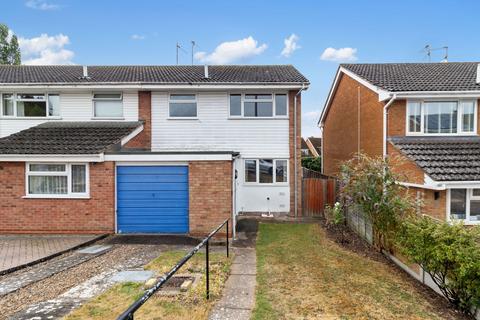 3 bedroom semi-detached house for sale, 30 Leabank Drive, Bevere, Worcester.  WR3 7QZ