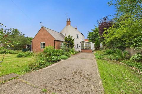 undefined, Ferry Lane, Carlton-On-Trent, Newark
