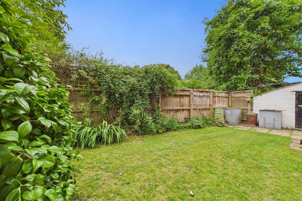 CAM04235 G0-PR0075-STILL022.jpg