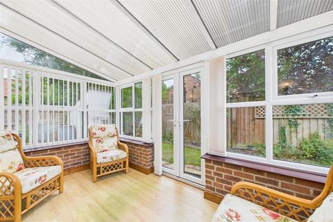 undefined, Ferry Lane, Carlton-On-Trent, Newark