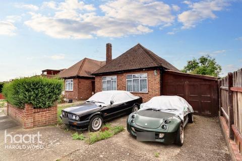 undefined, Harrow Crescent, Harold Hill