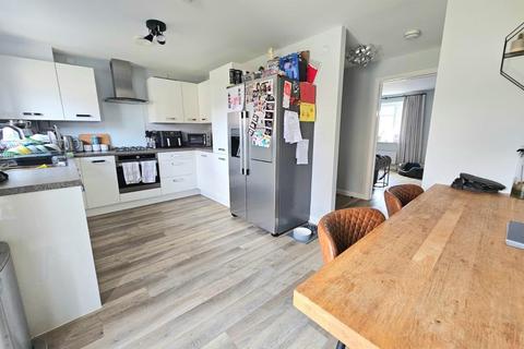 38 Box Road, Cam, Dursley, GL11 5DJ
