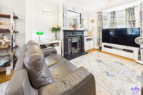 81 Weston Road, Rochester, ME2 3HB