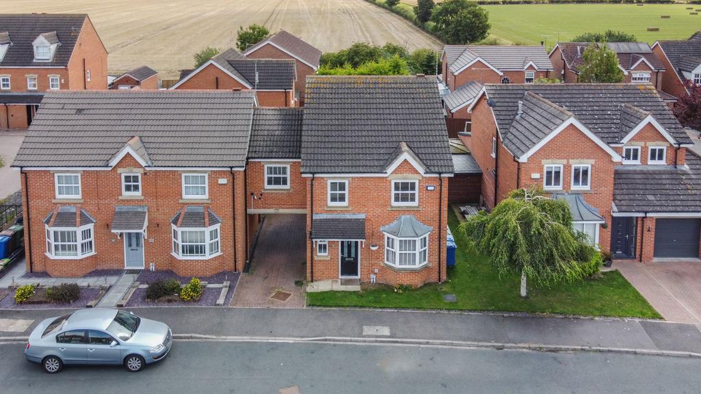 Old Chapel Close, Hull HU11 4 bed detached house - £260,000