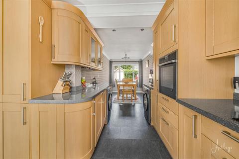 4 bedroom detached house for sale, Ffordd Ger Y Llyn, Penllergaer, Tircoed Forest Village