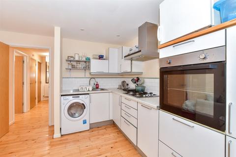 2 bedroom ground floor flat for sale, Whitefriars Wharf, Tonbridge, Kent