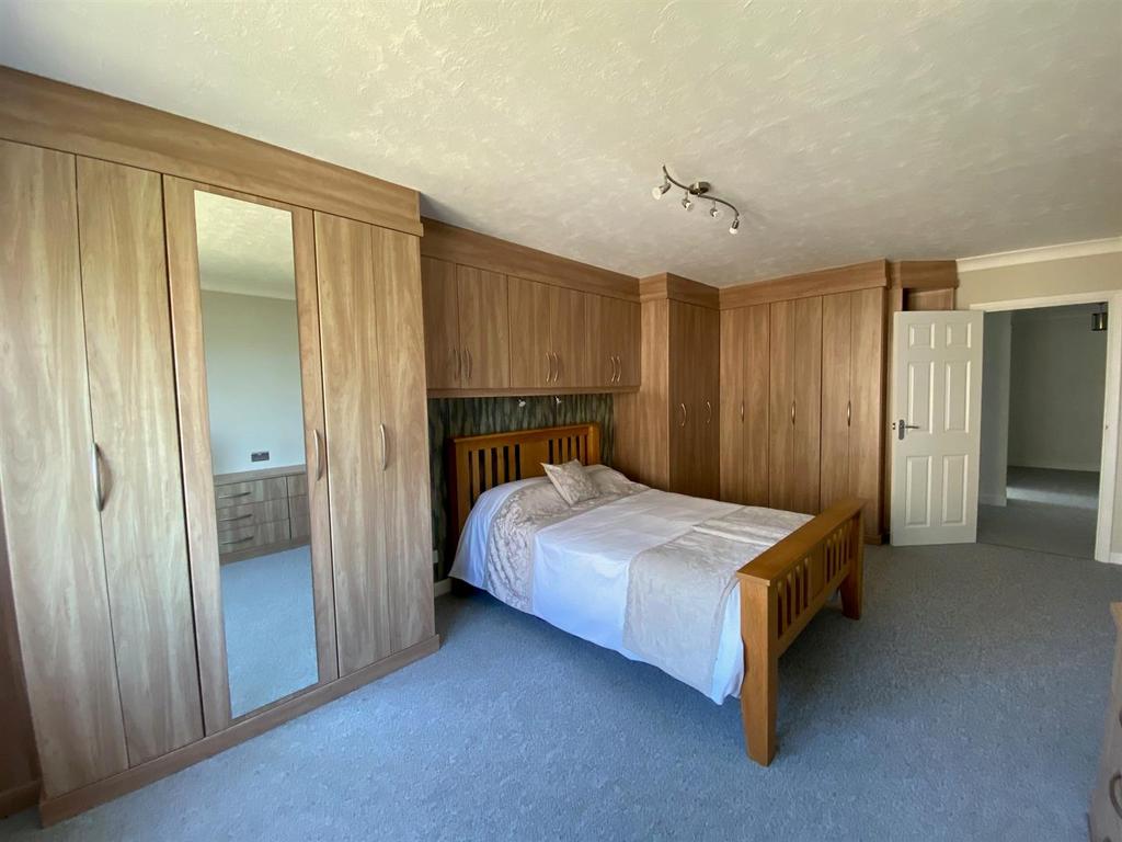 19 Grenada - Bed1 A.jpg