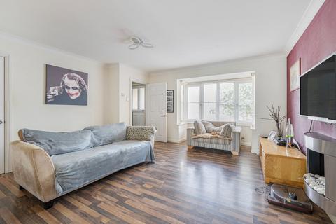 4 bedroom detached house for sale, Tangmere Grove, Kingston Upon Thames, KT2