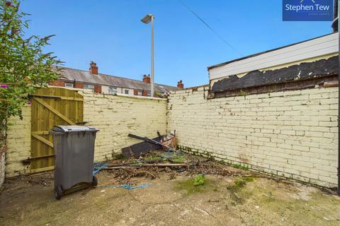 21 Aintree Road, Blackpool, FY4 3BD