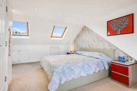 4 bedroom semi-detached house for sale, Gunhild Way, Cambridge