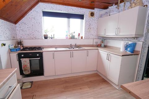 28 Bracken Edge, Bradford, BD10 9BL