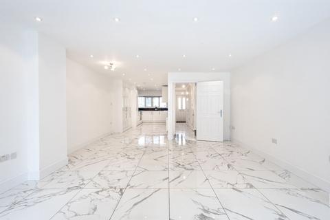 undefined, Glendale Avenue, Edgware, HA8