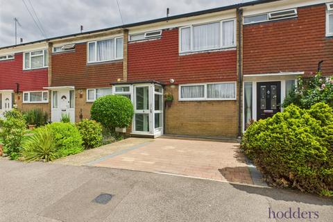 3 bedroom terraced house for sale, Dale Close, Addlestone, Surrey, KT15