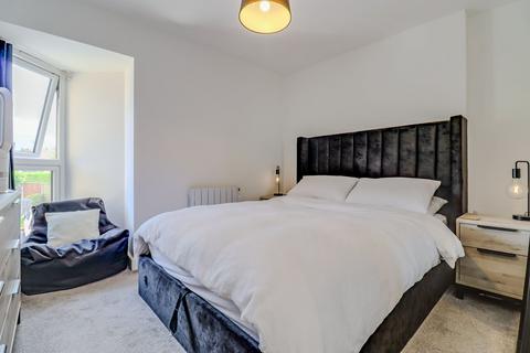 2 bedroom apartment for sale, Barry Close, Kirby Muxloe, LE9