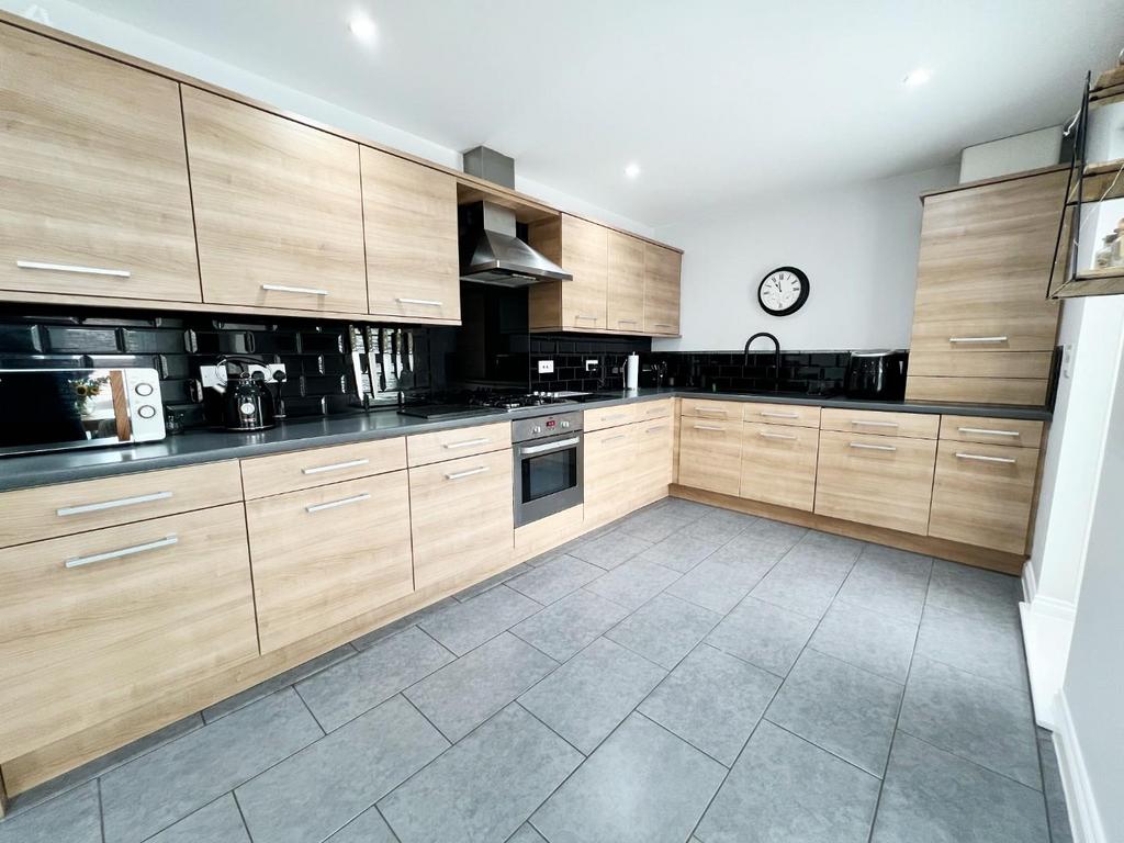 Open Plan Kitchen/Dining Room
