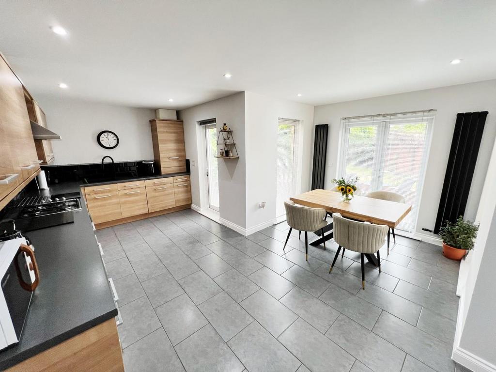Open Plan Kitchen/Dining Room