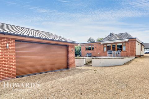 undefined, Chestnut Avenue, Oulton Broad