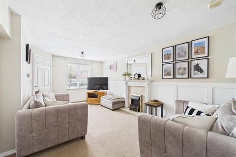 1 Calder Square, Brough, HU15 1GE