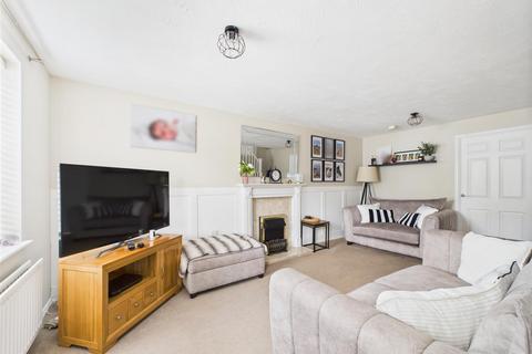 1 Calder Square, Brough, HU15 1GE