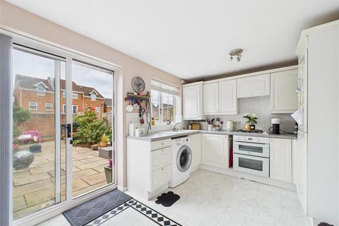 1 Calder Square, Brough, HU15 1GE