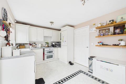 1 Calder Square, Brough, HU15 1GE