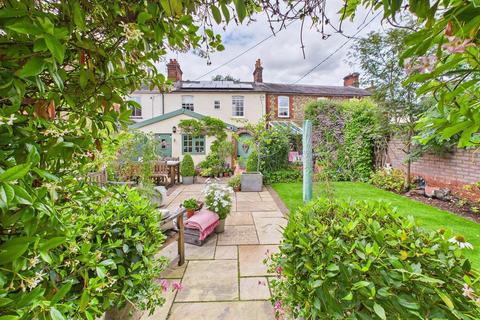 3 bedroom terraced house for sale, Dereham Road, Scarning