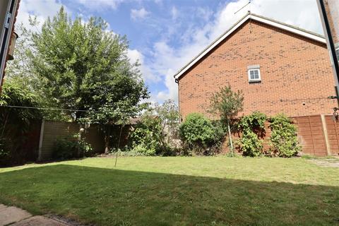 4 bedroom detached house for sale, Constable Way, Brough