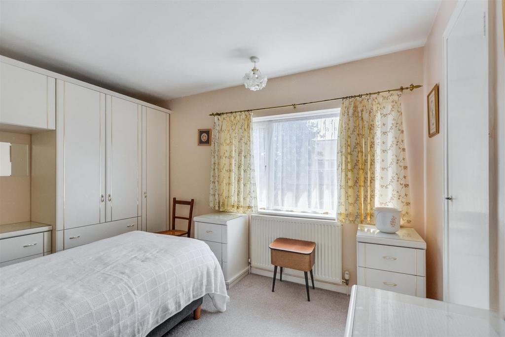 Bedroom 1 1.jpeg