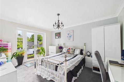 3 bedroom detached bungalow for sale, Manor Drive, Elloughton