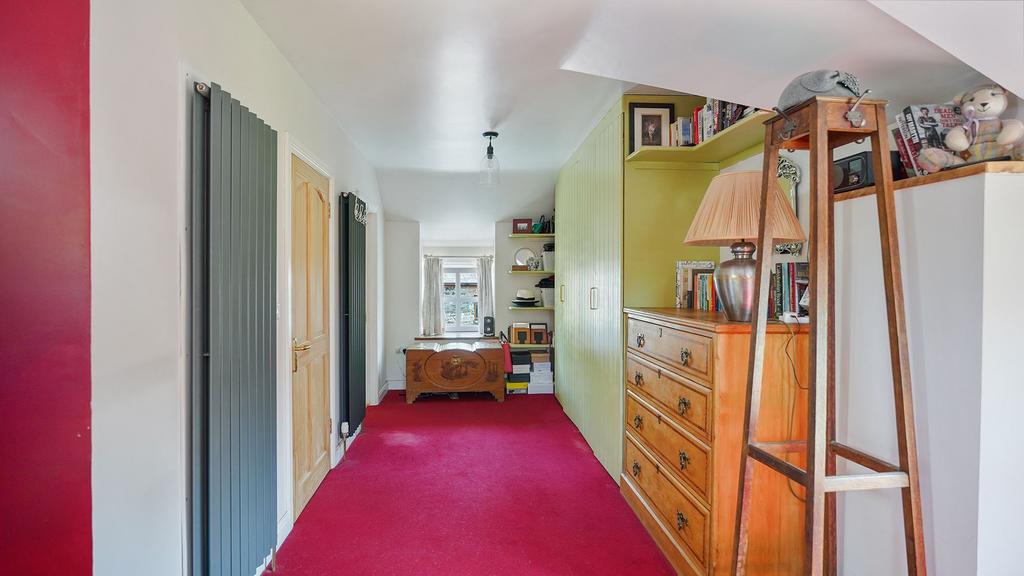 Bedroom 1 – Principal Suite